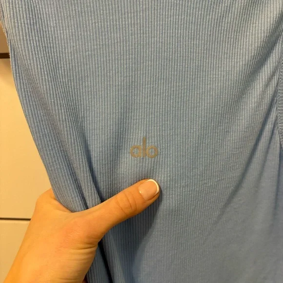Alo Yoga Ribbed Peak Tank Top Blue - Picture 4 of 5